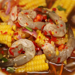 ยำข้าวโพดกุ้งสด