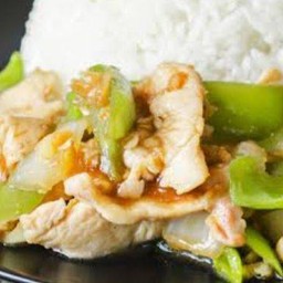 ผัดพริกหยวกไก่ราดข้าว