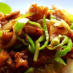 ผัดพริกหยวกหมูกรอบ