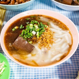 ก๋วยจั๊บผสมต้มเส้น