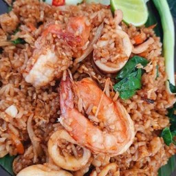ข้าวผัดรถไฟโบราณทะเล