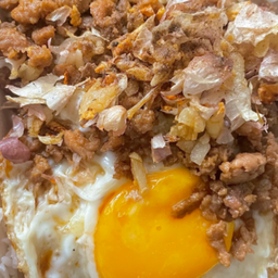 ข้าว หมูสับคั่วซีอิ๊ว+ไข่ดาว