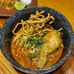 ข้าวซอยละเลี้ยว บางกะปิ