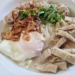 ก๋วยจั๊บญวน ป้านิด