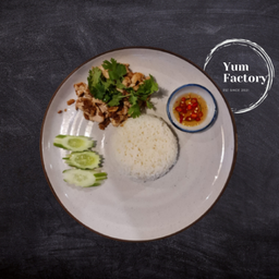 ไก่กระเทียม ราดข้าว