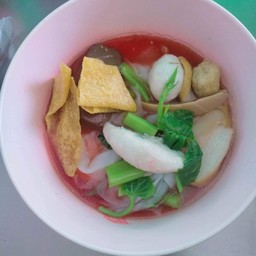 เส้นใหญ่เย็นตาโฟ