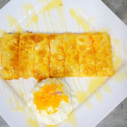 โรตีพับ+วิปครีม+ฝอยทอง