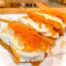 โรตีทิชชู่+พัฟ+วิปครีม+ฝอยทอง