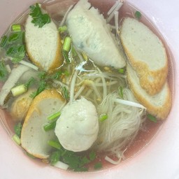 เส้นเล็ก น้ำใส