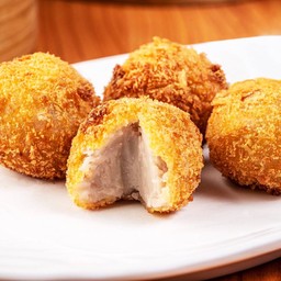 เผือกกวนชุบเกล็ดขนมปังทอด