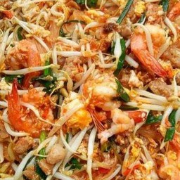 ผัดไทวุ้นเส้นกุ้งสด