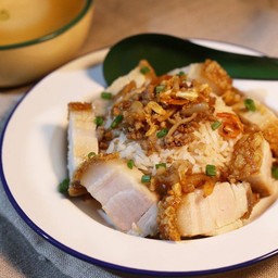 ข้าวมันหมูกรอบ