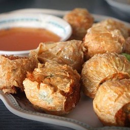 ไก่จ๊อ