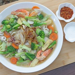 ราดหน้ารวมมิตร