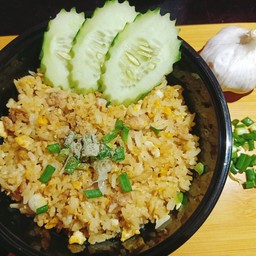 ข้าวผัดหมูสับ