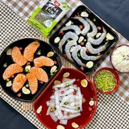 หมึกดอง +กุ้งดอง+ มอนดอง+ ข้าว +สาหร่ายห่อ