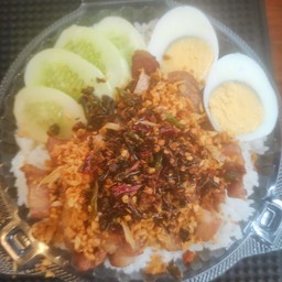 ข้าวหมูพริกกระเทียม sizeL