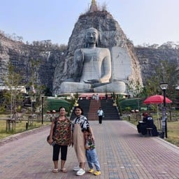 แกะสลักพระใหญ่ อู่ทอง สุพรรณบุรี