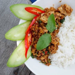 ข้าวกะเพราไข่ขยี้