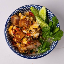 ข้าวหมูกรอบคั่วพริกเกลือ