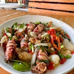หมึกไข่ผัดพริกสด