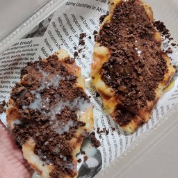 จับคู่ โอวัลตินเฟลค+ซอสนมข้นหวาน&คาราเมล