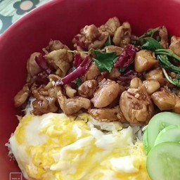 ข้าวกระเพราไก่+ไข่ข้น