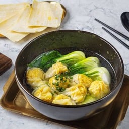 เกี๊ยวสดหมูน้ำ