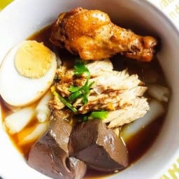 ก๋วยจั๊บ ก๋วยเตี๋ยว วัดน่วมกานนท์