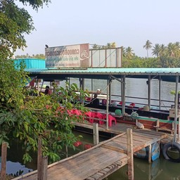 ร้านเตี๋ยวเรือ