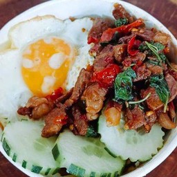 ข้าวราดกระเพราหมูู