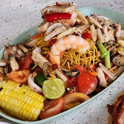 ตำหมี่กรอบทะเล