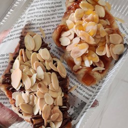 จับคู่ นูเทลล่า+อัลมอนด์&อัลมอนด์+คาราเมล