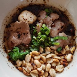 ก๋วยเตี๋ยวหมูต้มยำ