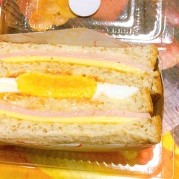 แฮม+ชีส +ไข่ดาว (เบอร์เกอร์)