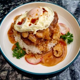 ข้าวหน้าเนื้อเบอร์เกอร์สไตล์ฮาวาย (Loco Moco)