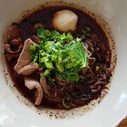 ก๋วยเตี๋ยวหมูน้ำใส