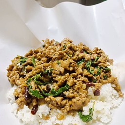 กะเพราหมูสับใส่กล่อง 3 กล่อง (ไม่รวมไข่)