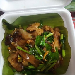 ผัดซีอิ๋วหมูกรอบ