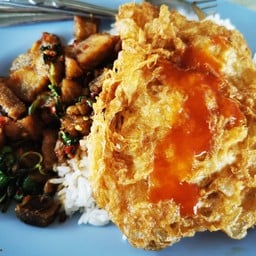 เจ๊แดงอาหารตามสั่ง