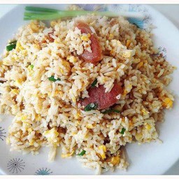 ข้าวผัดกุนเชียง จุกๆ