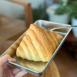 ครัวซองต์เนยฝรั่งเศสแท้ 84% 75 g