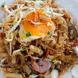 ผัดไทยกุ้งสดวุ้นเส้น