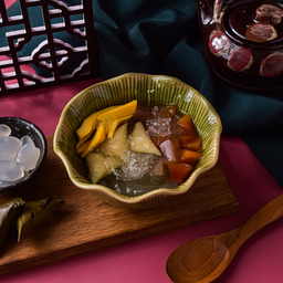 ลอยแก้ว เถียนผิ่น