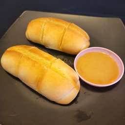 หมั่นโถวปิ้งเนยนมข้น