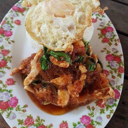 ผัดกระเพาวุ้นเส้นราดข้าว(ระบุประเภทเนื้อ)