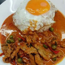 ข้าวพะแนงหมูชิ้น