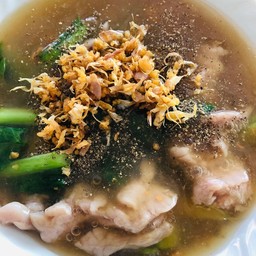 ราดหน้าหมูหมักนุ่มๆ