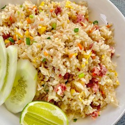 ข้าวผัดแหนม