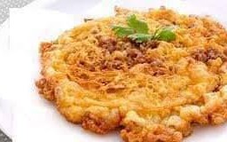 ไจ่เจียวหมูสับราดข้าว